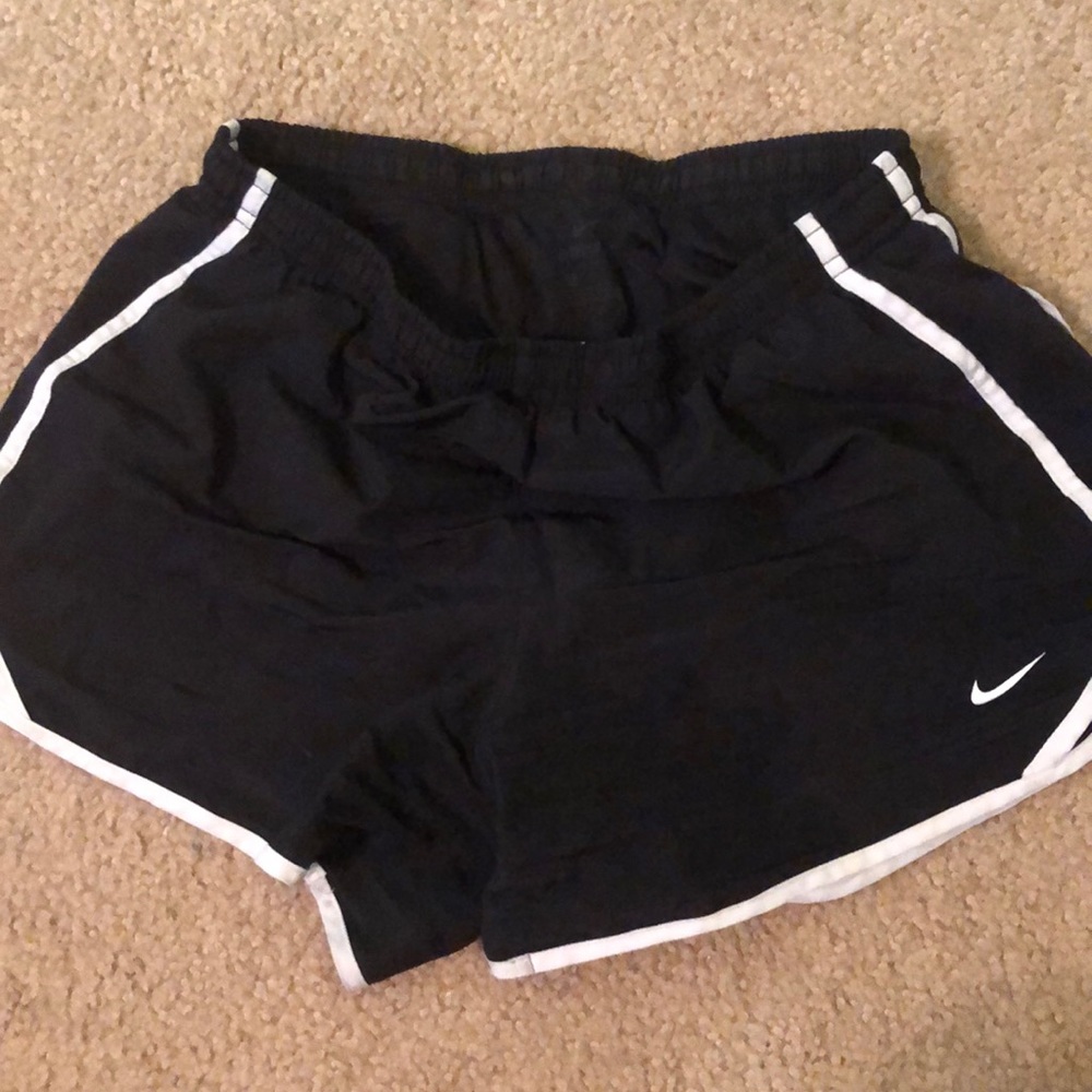 nike black and white running shorts